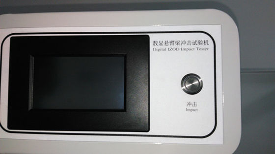 Machine d'essai de plastique 220V / Équipement d'essai de résistance aux chocs PLC pour Izod et Charpy HT-50D-CM