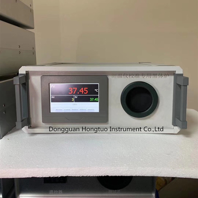 Un four spécialisé pour l' étalonnage du thermomètre, un instrument d' étalonnage pour le pistolet à température infrarouge.
